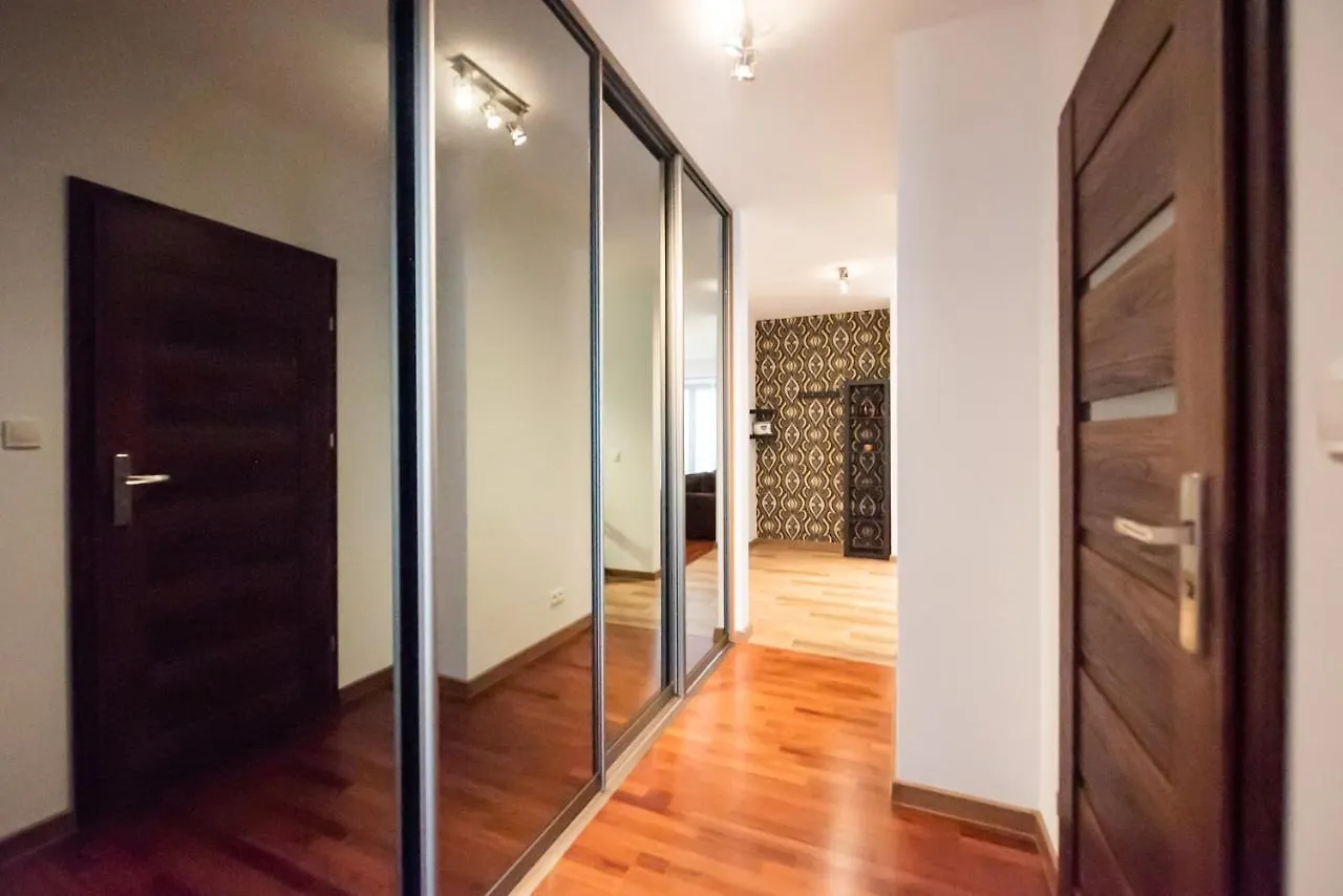 Malborska Lovely Apartment Warsaw