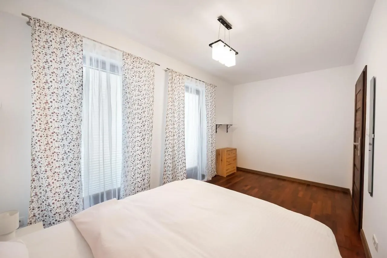 Malborska Lovely Apartment Warsaw Poland