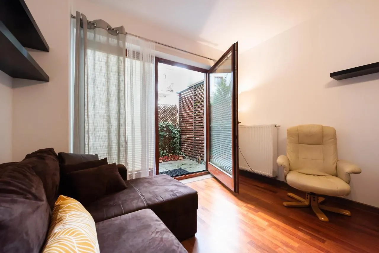 Malborska Lovely Apartment Warsaw